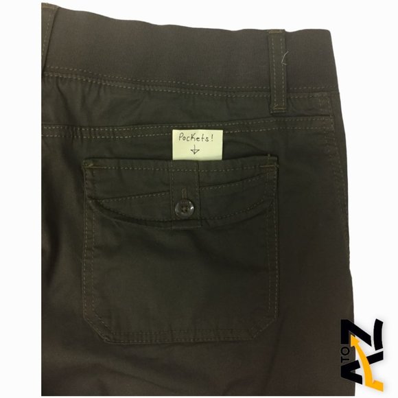 Lee Easy Fit Womens Short Cargo Pants Size M Brown Stretch Cuffed - Picture 3 of 14